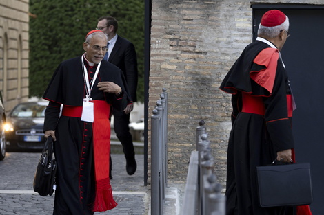 A horas del cónclave para elegir al sucesor de Francisco, persisten las dudas